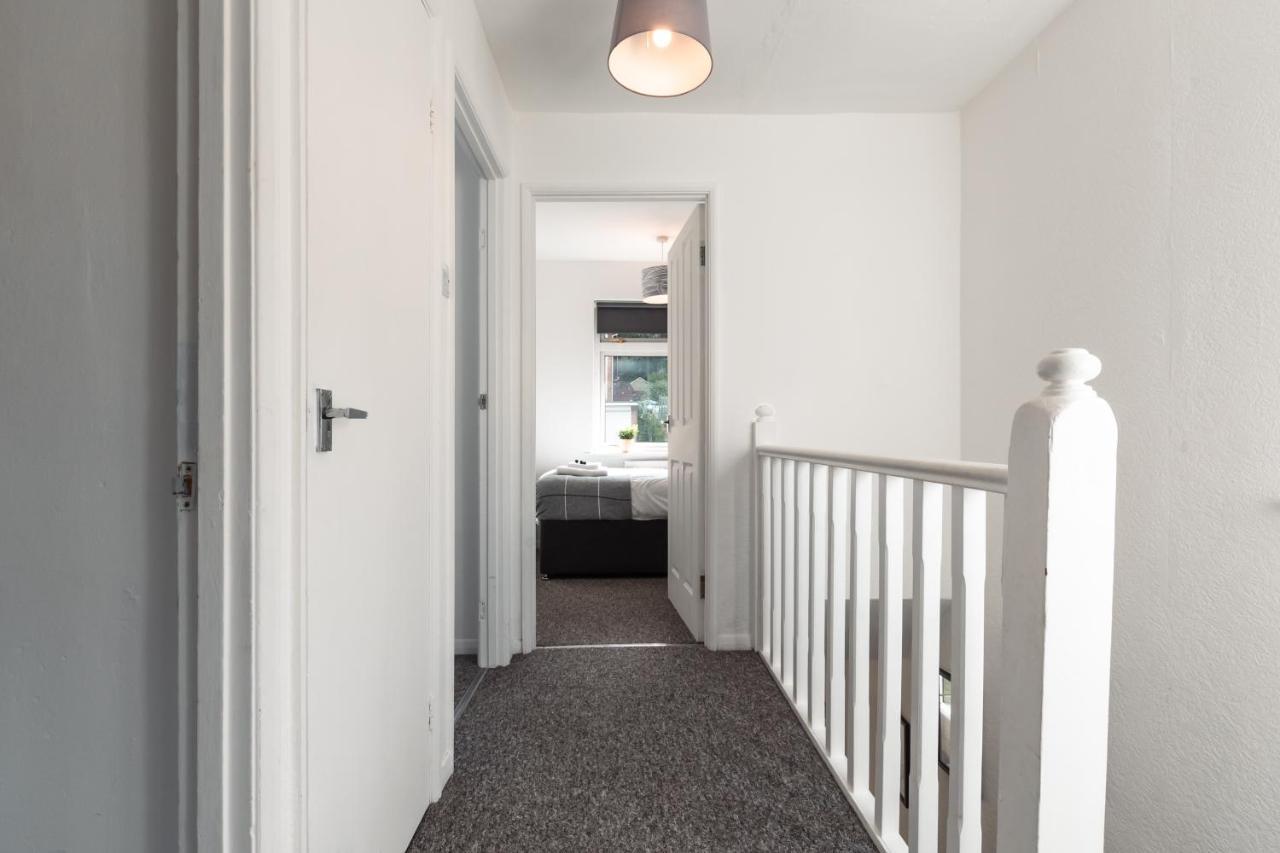 3 Bedrooms House Ideal For Long Stays! Southampton Kültér fotó